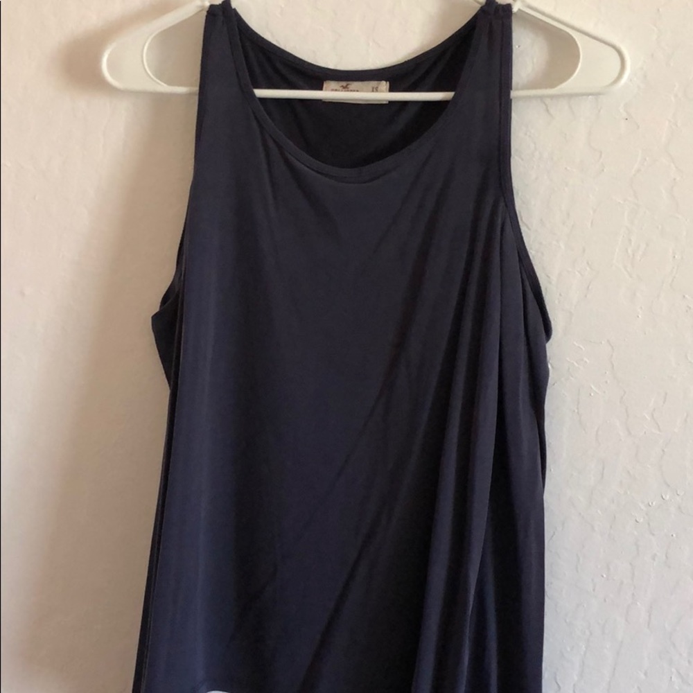Off the shoulder cow bell sleeves
